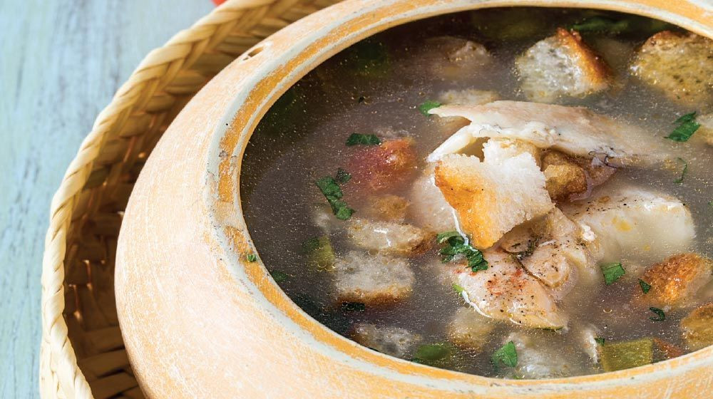 caldo de pescado